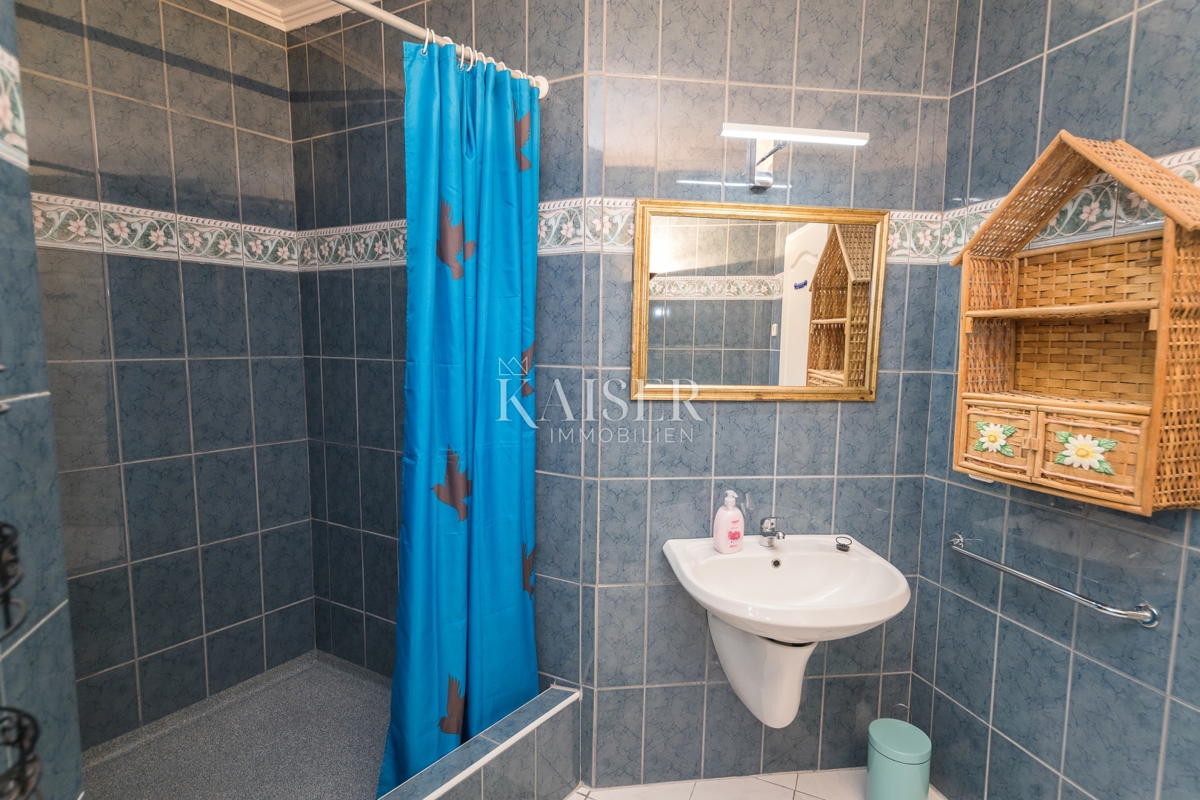 Novi Vinodolski, Smokvica - villa prima fila al mare