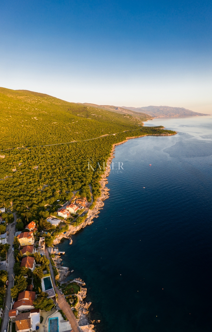 Novi Vinodolski, Smokvica - villa prima fila al mare