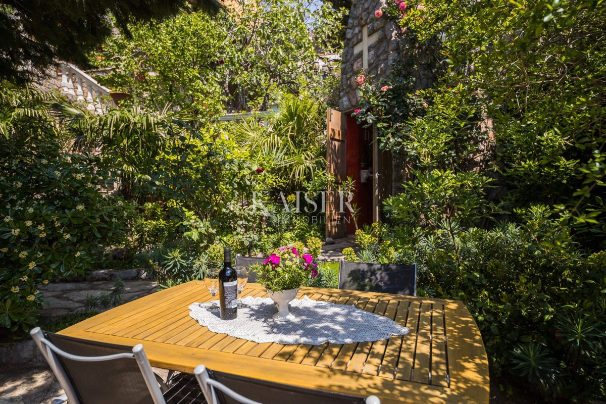 Novi Vinodolski, Smokvica - villa prima fila al mare