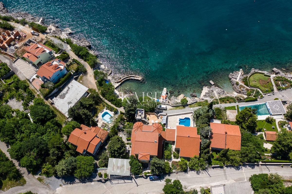 Novi Vinodolski, Smokvica - villa prima fila al mare