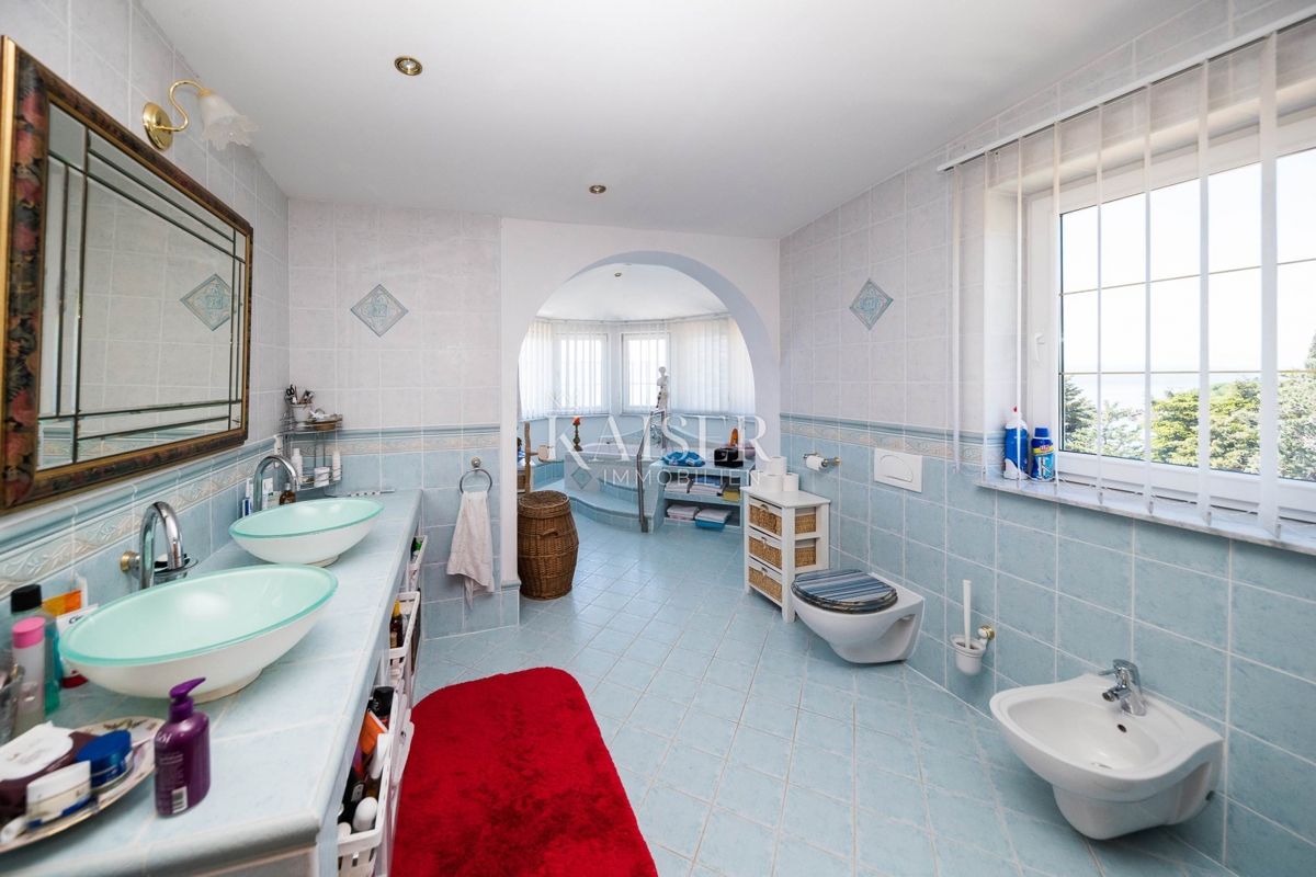 Novi Vinodolski, Smokvica - villa prima fila al mare