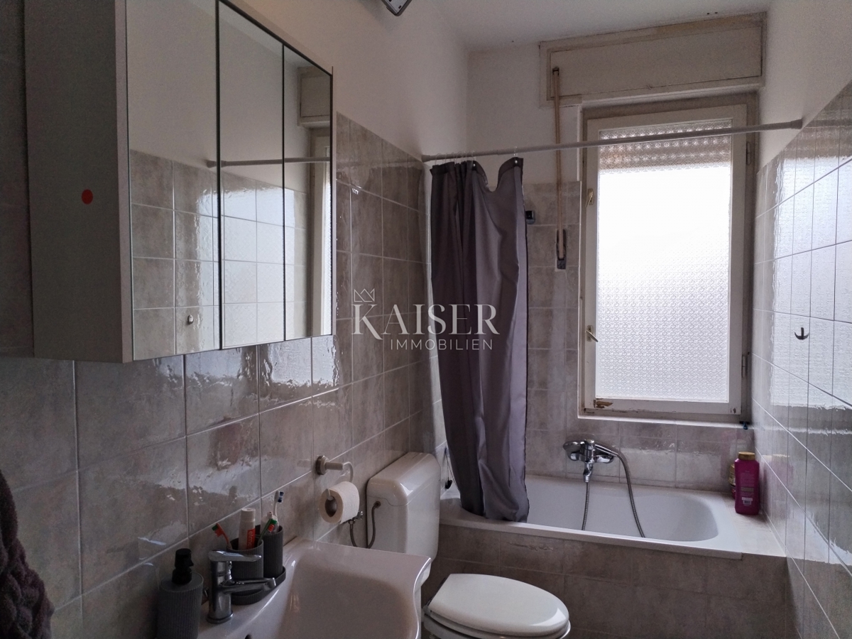 Istria, Umag, appartamento con due camere da letto e vista mare, 80 m2