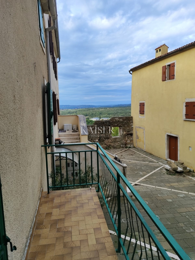 Buje, Istria, casa a schiera nel centro storico