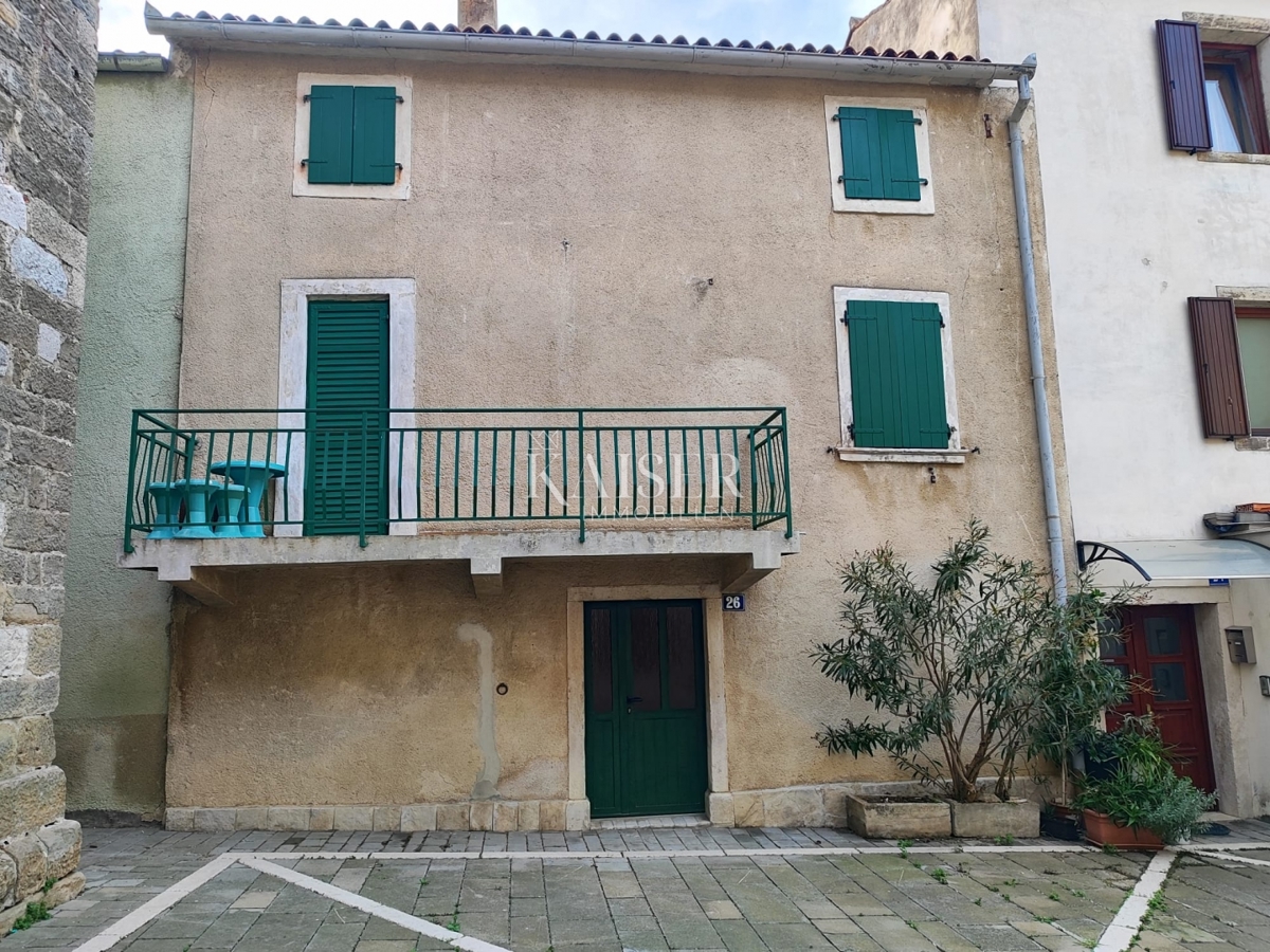 Buje, Istria, casa a schiera nel centro storico