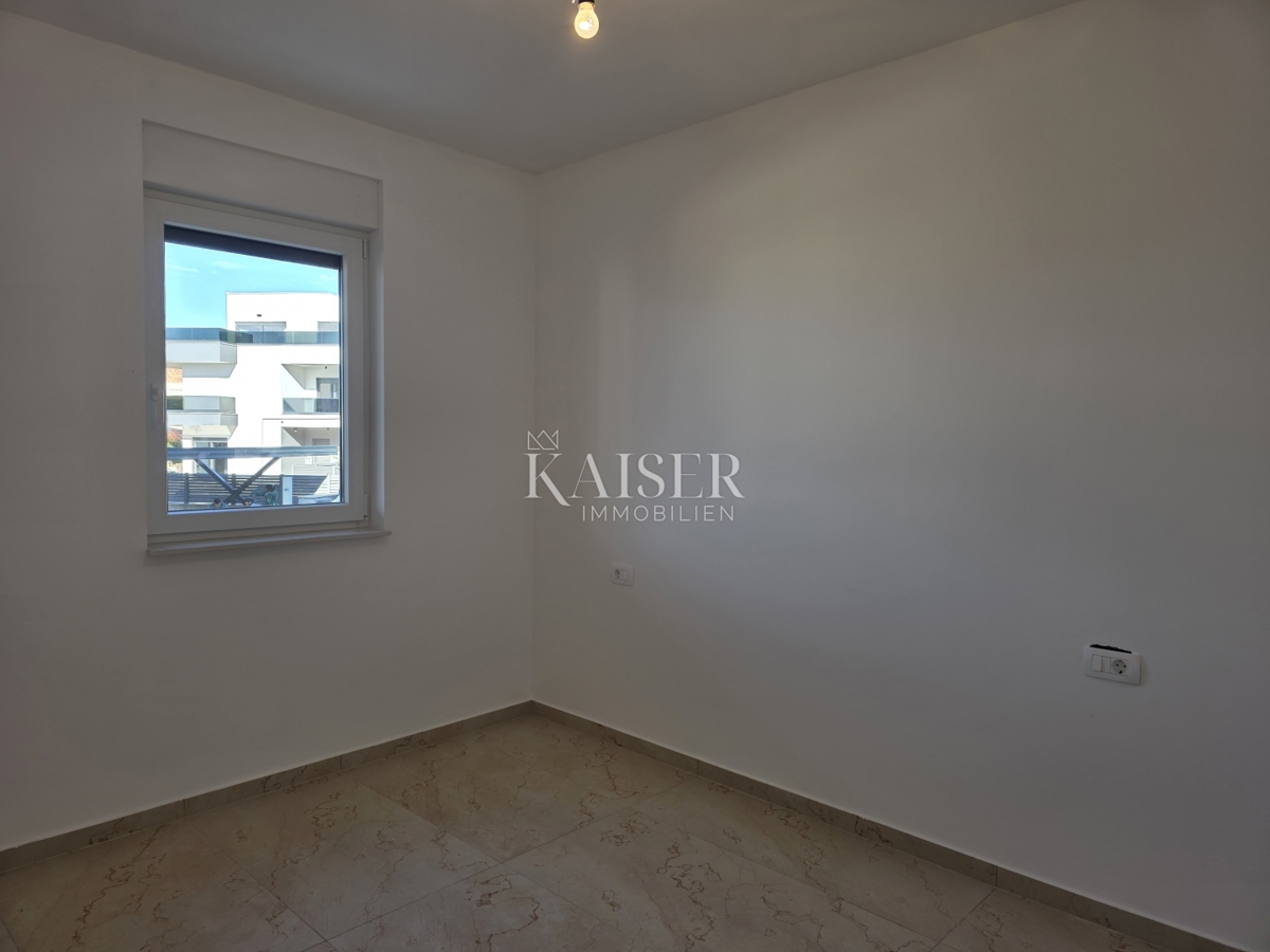 Istria - Parenzo, appartamento al piano terra con giardino