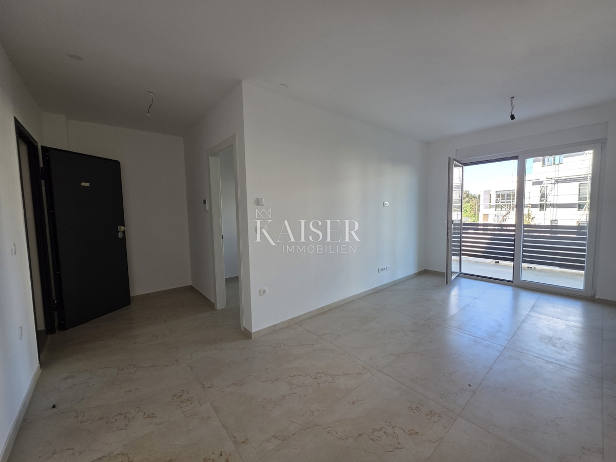 Istria - Parenzo, appartamento al piano terra con giardino