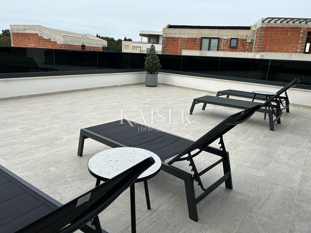 Istria - Parenzo, villa moderna vicino al mare