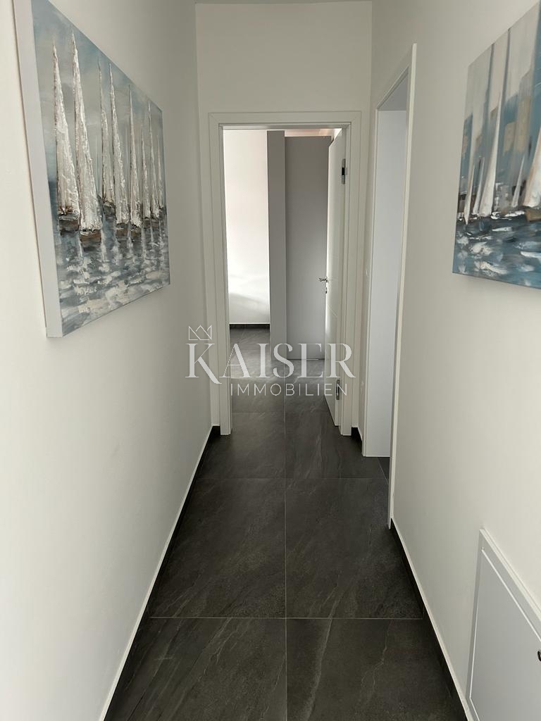 Istria - Parenzo, villa moderna vicino al mare