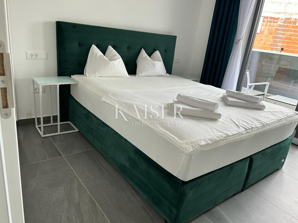 Istria - Parenzo, villa moderna vicino al mare