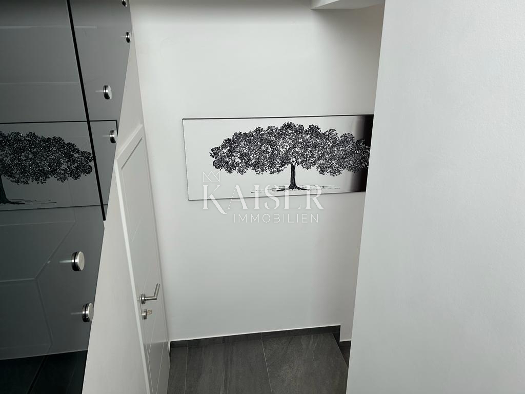 Istria - Parenzo, villa moderna vicino al mare