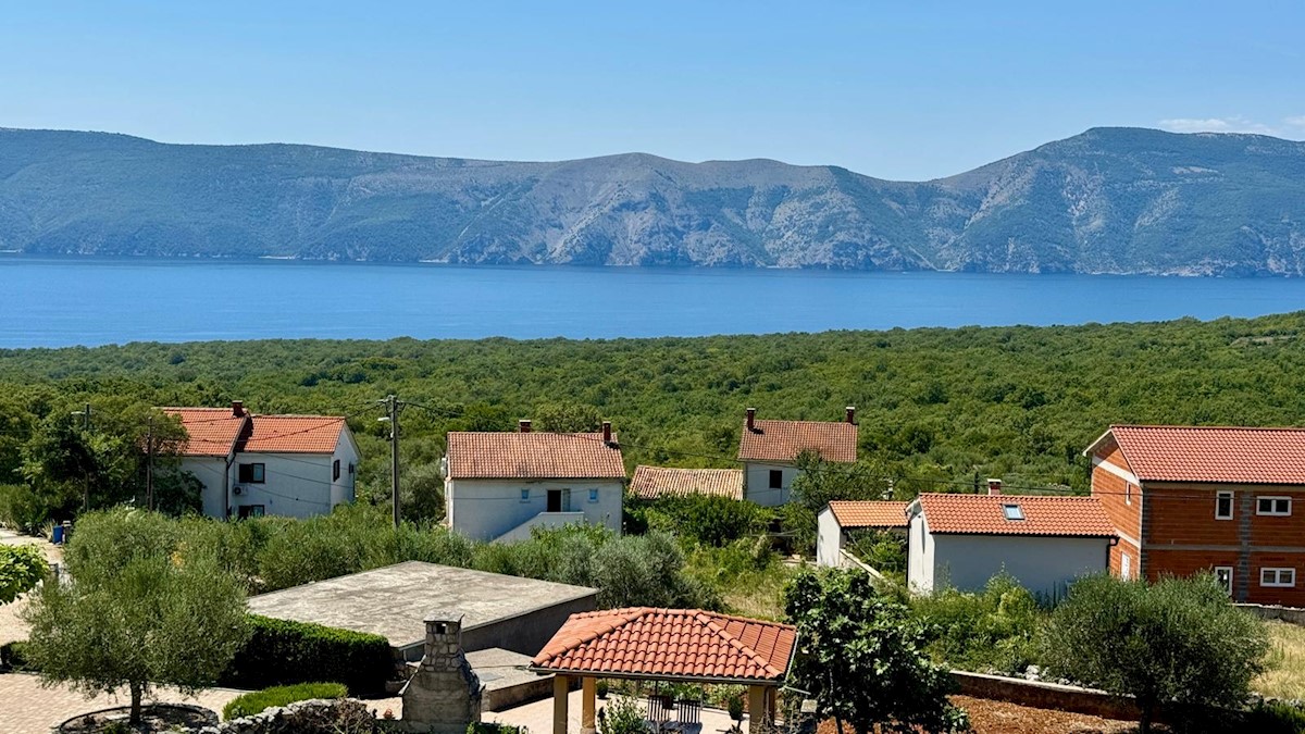 LINARDIĆI - TERRENO EDIFICABILE CON VISTA MARE