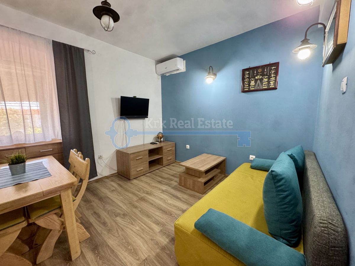 PUNAT-APARTMAN U PRIZEMLJU