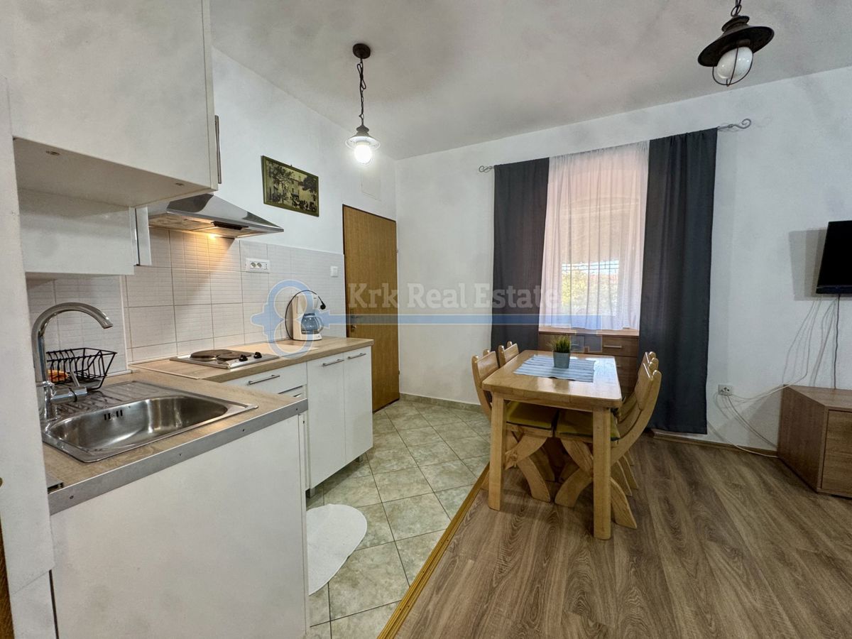 PUNAT-APARTMAN U PRIZEMLJU