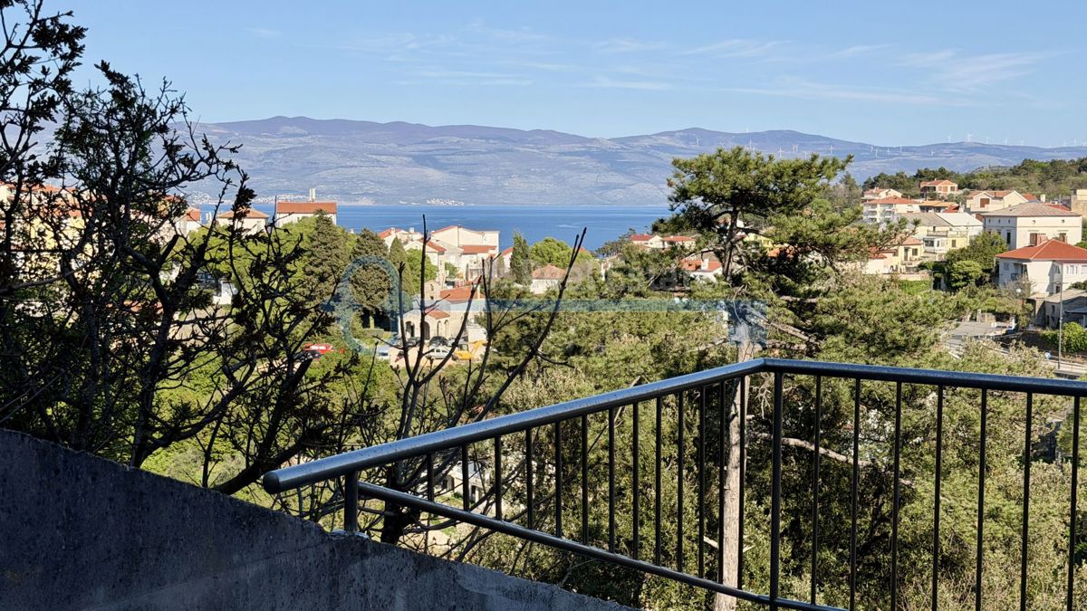 VRBNIK - APPARTAMENTO CON VISTA MARE