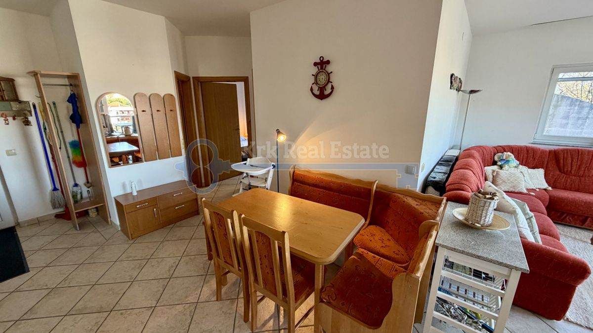 VRBNIK - APPARTAMENTO CON VISTA MARE