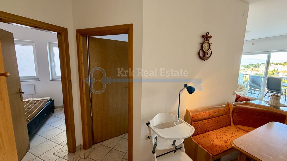 VRBNIK - APPARTAMENTO CON VISTA MARE