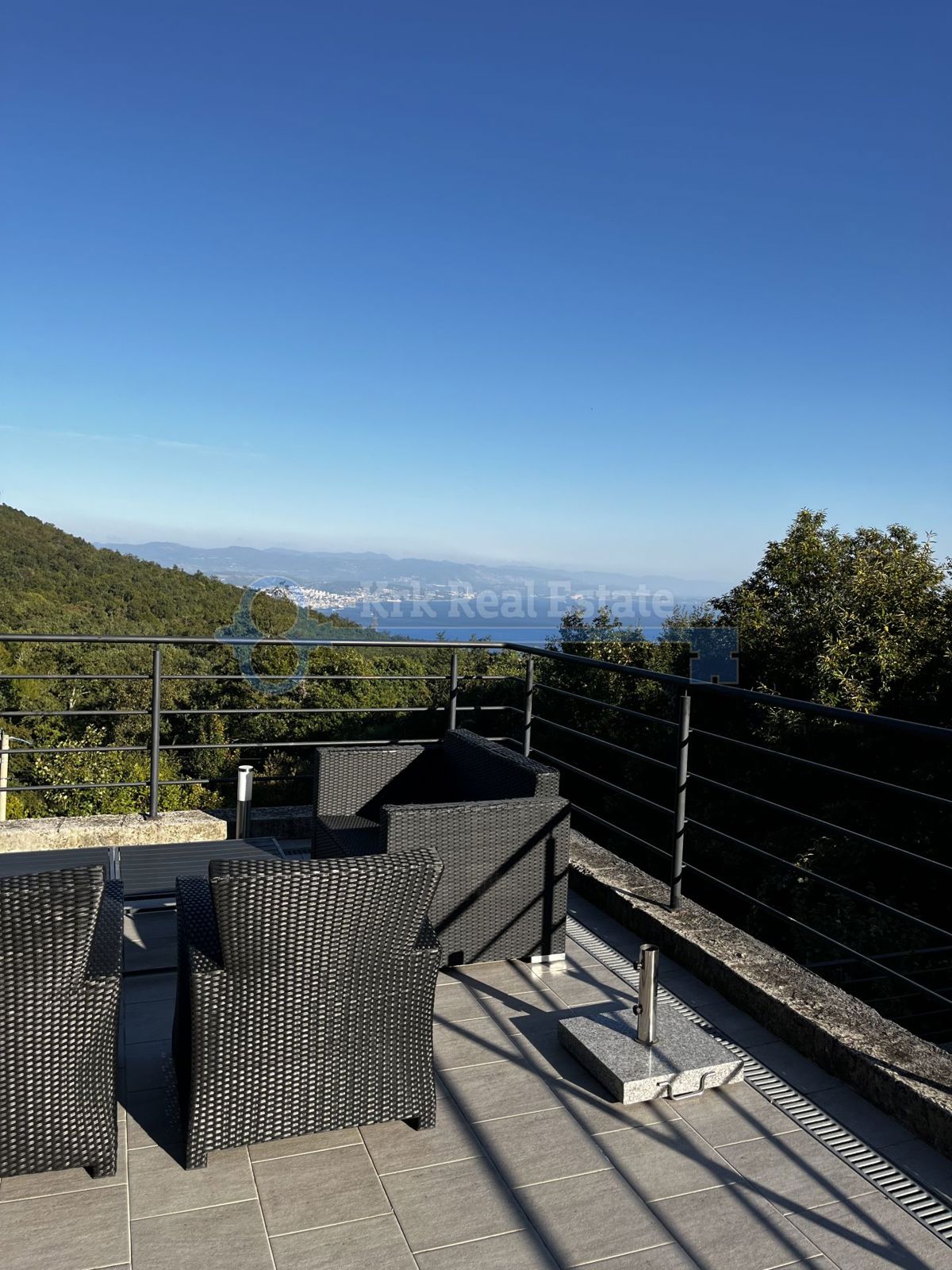 ABBAZIA - CASA INDIPENDENTE CON VISTA MARE E PISCINA