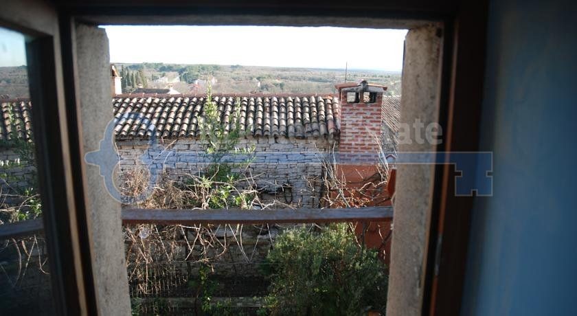 BALE – EDIFICIO DI OSPITALITA' E TRATTORIA E 5 APPARTAMENTI