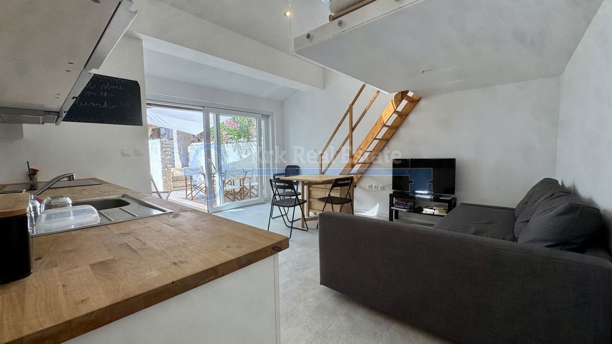 PUNAT - CASA AL PIANO TERRA CON GIARDINO, RARA SUL MERCATO