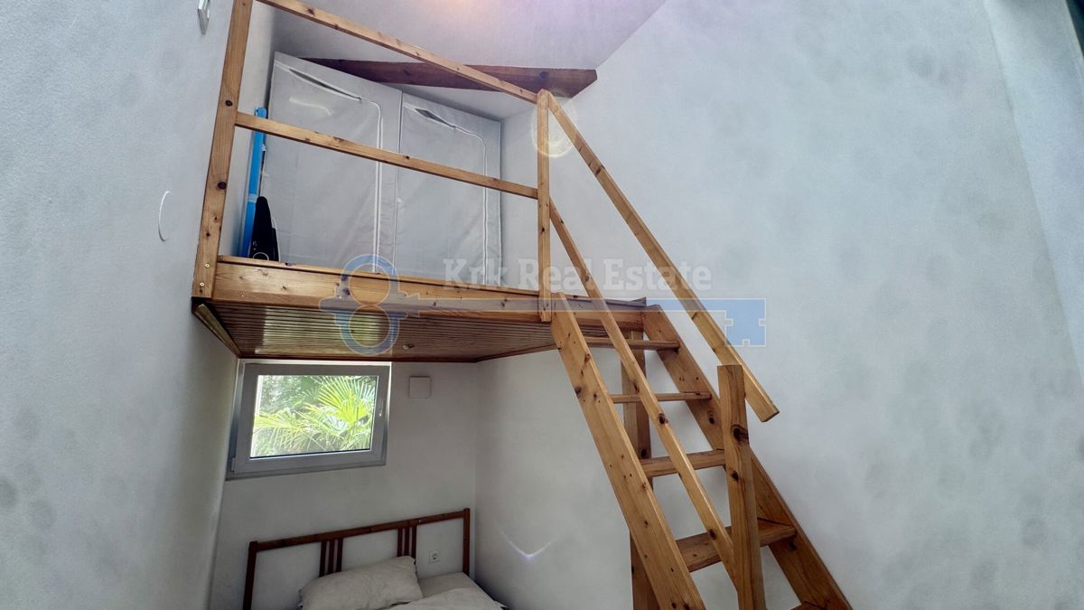 PUNAT - CASA AL PIANO TERRA CON GIARDINO, RARA SUL MERCATO