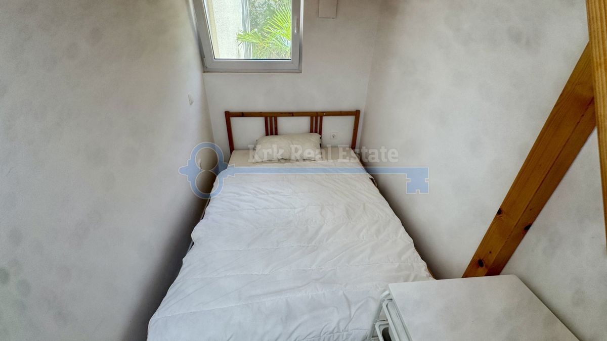 PUNAT - CASA AL PIANO TERRA CON GIARDINO, RARA SUL MERCATO