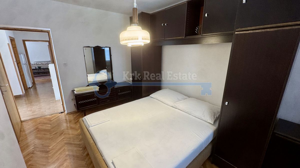 KRK - CASA CON TRE UNITÀ RESIDENZIALI VICINO AL CENTRO