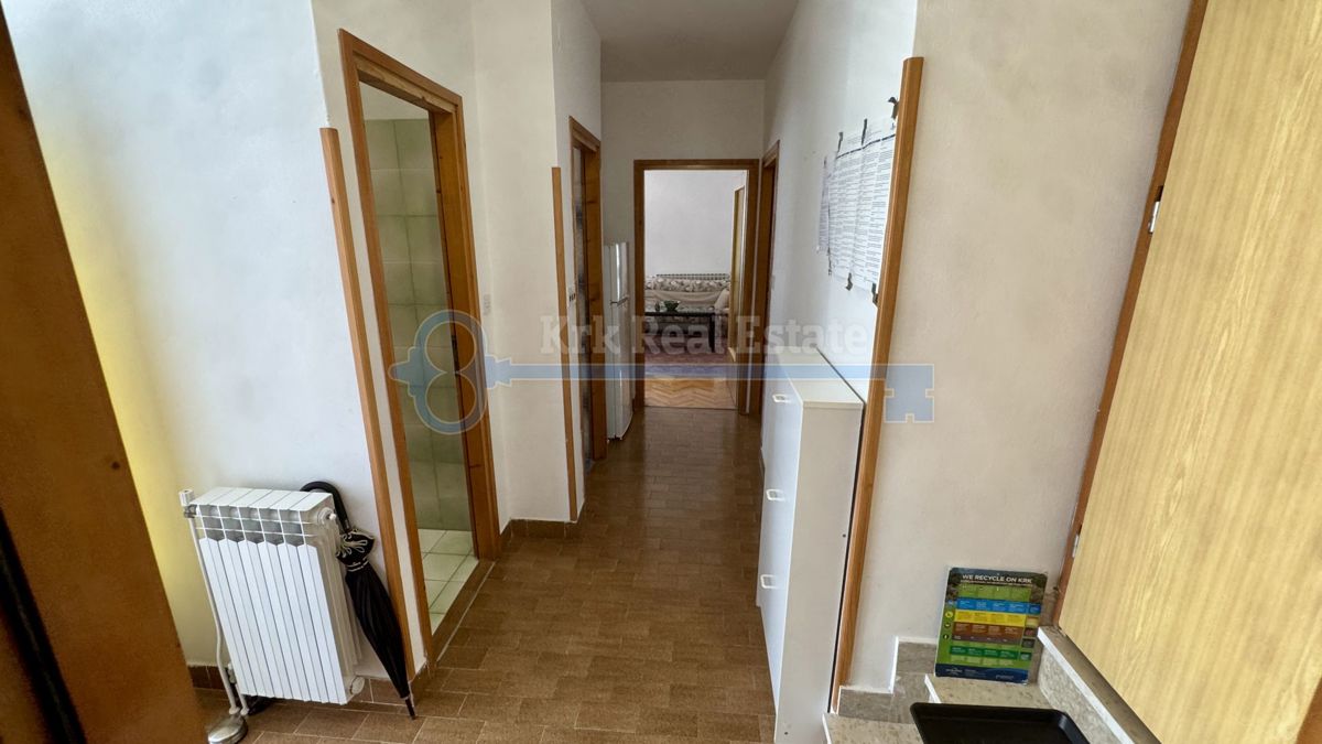 KRK - CASA CON TRE UNITÀ RESIDENZIALI VICINO AL CENTRO