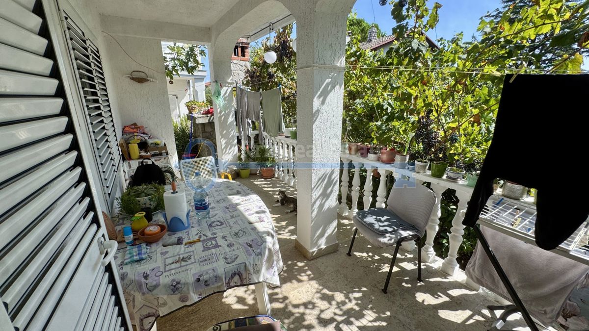 KRK - CASA CON TRE UNITÀ RESIDENZIALI VICINO AL CENTRO