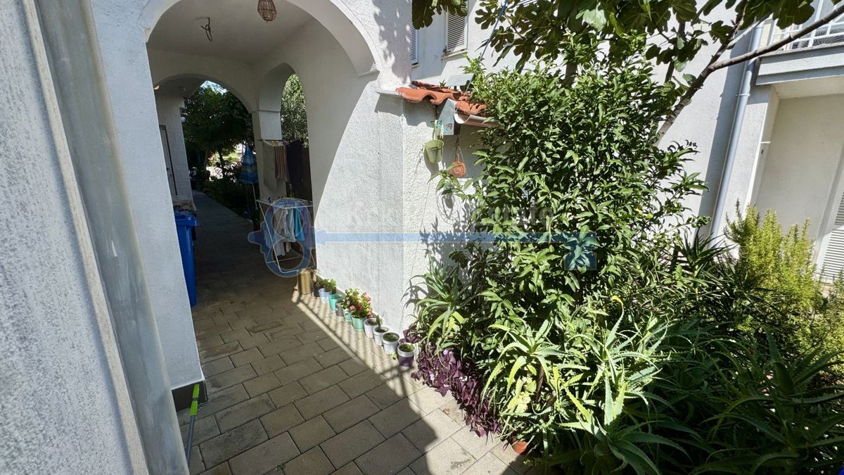 KRK - CASA CON TRE UNITÀ RESIDENZIALI VICINO AL CENTRO