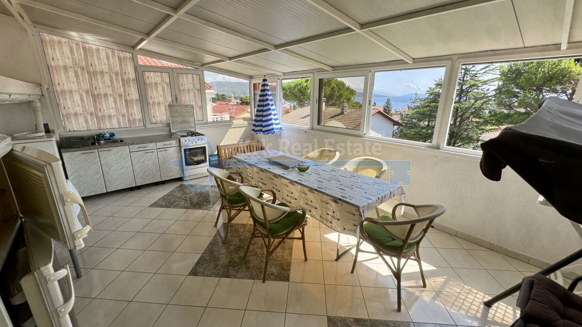 KRK - CASA CON TRE UNITÀ RESIDENZIALI VICINO AL CENTRO