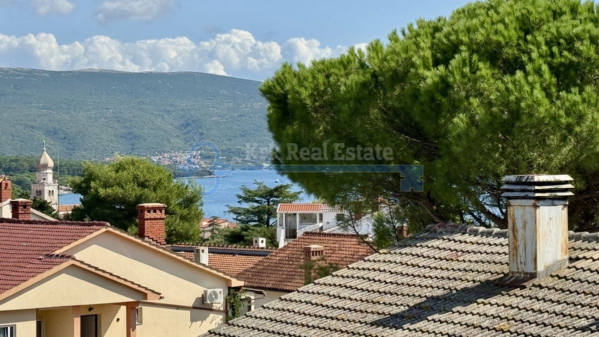 KRK - CASA CON TRE UNITÀ RESIDENZIALI VICINO AL CENTRO