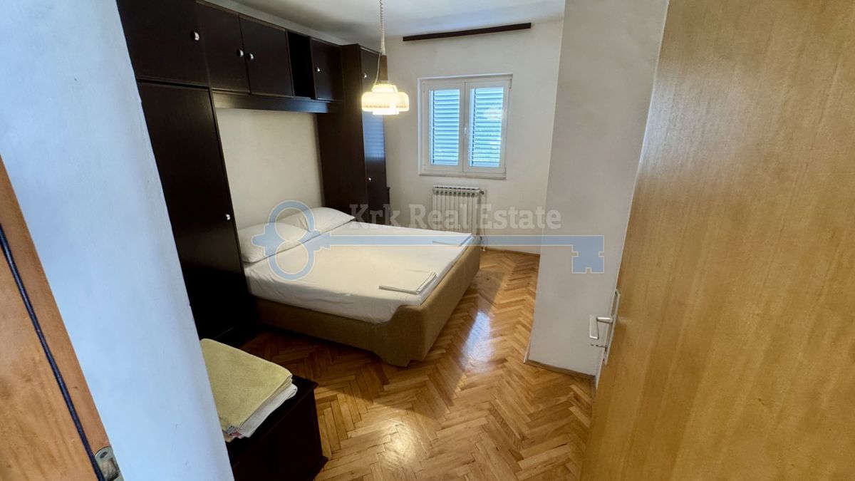 KRK - CASA CON TRE UNITÀ RESIDENZIALI VICINO AL CENTRO