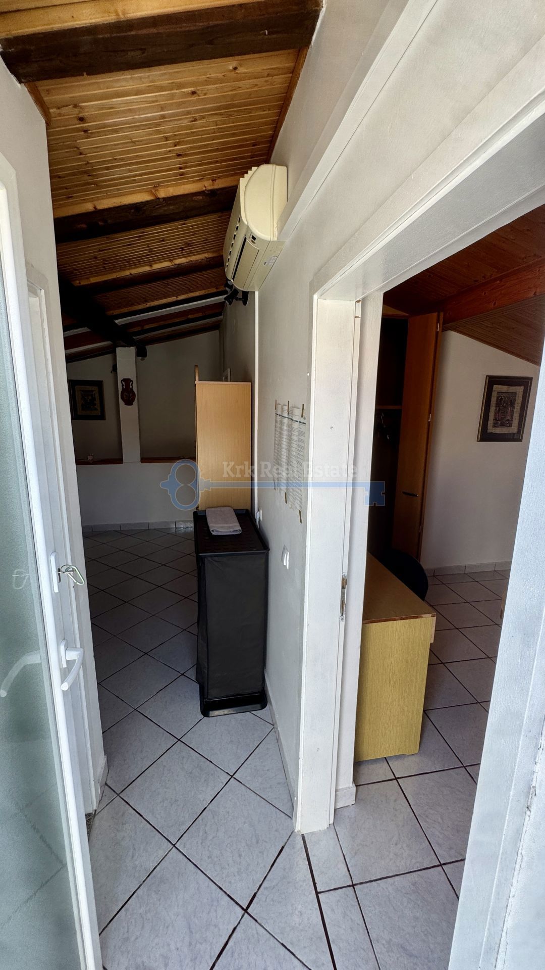 KRK - CASA CON TRE UNITÀ RESIDENZIALI VICINO AL CENTRO