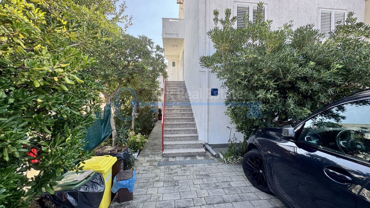 KRK - CASA CON TRE UNITÀ RESIDENZIALI VICINO AL CENTRO