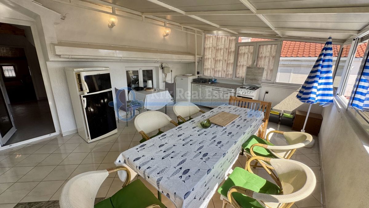 KRK - CASA CON TRE UNITÀ RESIDENZIALI VICINO AL CENTRO