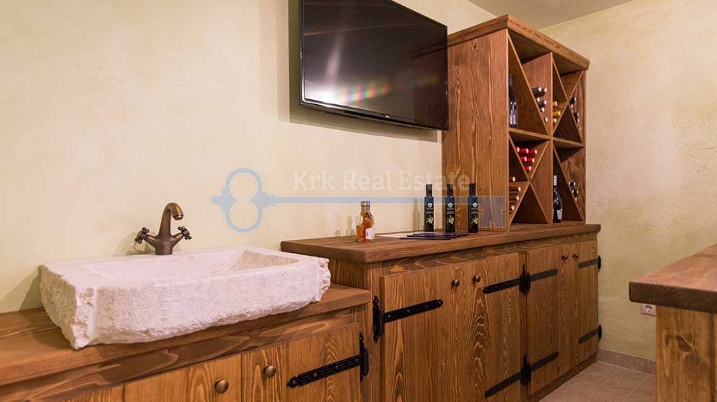 Casa Kras, Dobrinj, 219,20m2