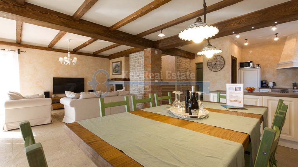 Casa Kras, Dobrinj, 219,20m2