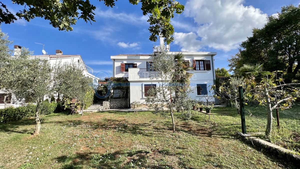 Casa Njivice, Omišalj, 386m2