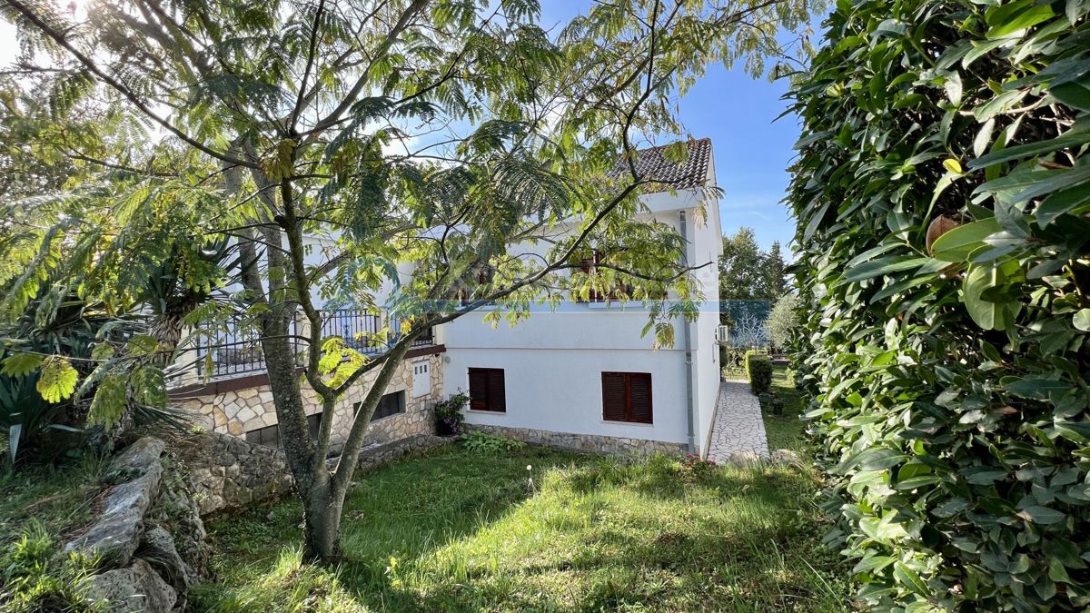 Casa Njivice, Omišalj, 386m2