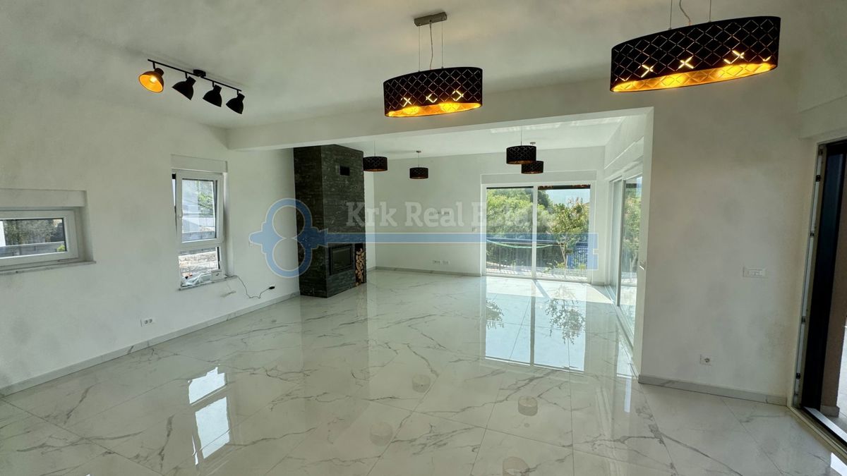 KORNIĆ - CASA INDIPENDENTE CON VISTA MARE E PISCINA