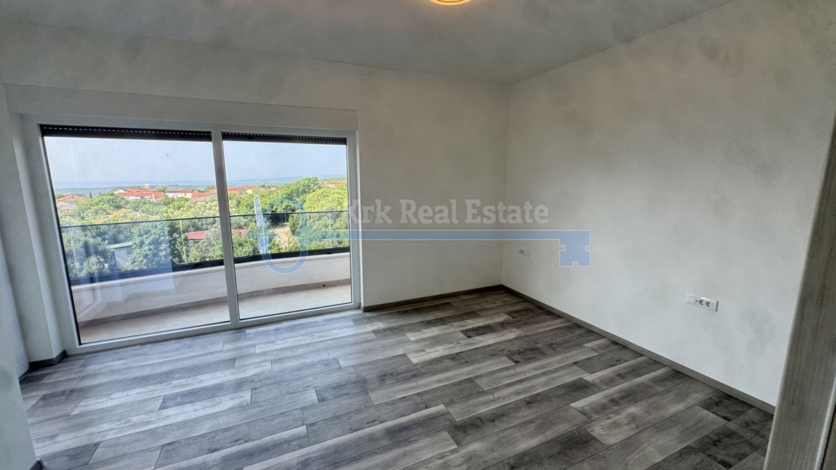 KORNIĆ - CASA INDIPENDENTE CON VISTA MARE E PISCINA