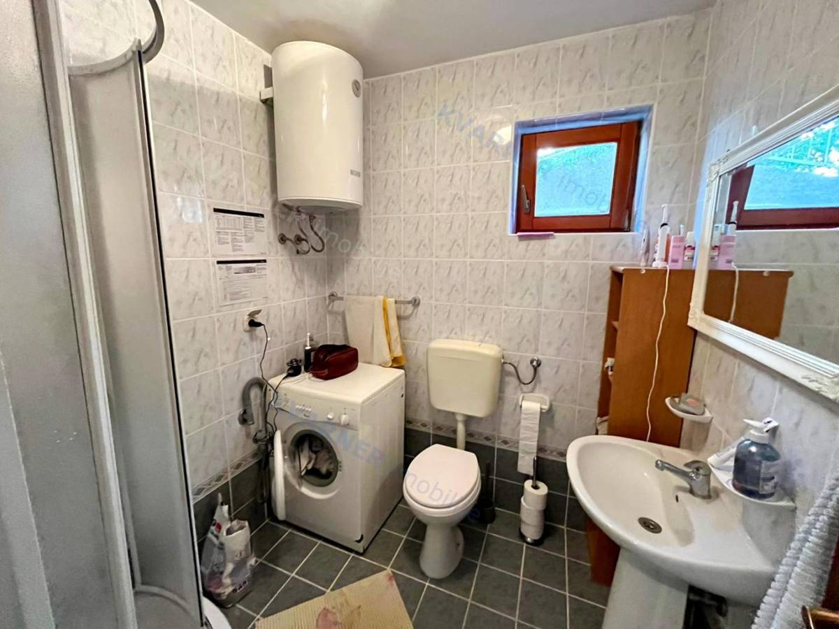Appartamento Njivice, 63,44m2