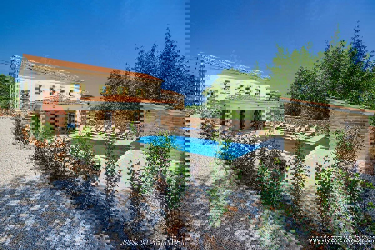 Casa Kras, Dobrinj, 150m2