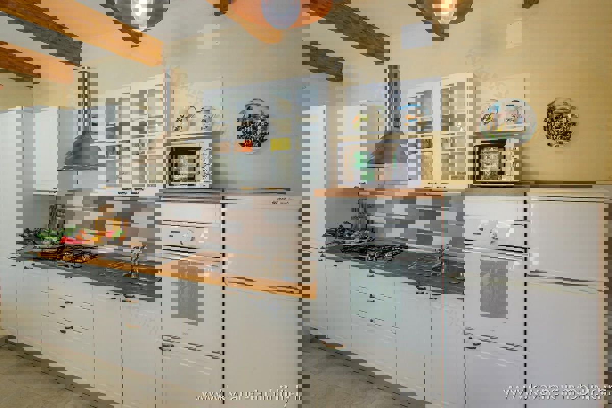 Casa Kras, Dobrinj, 150m2