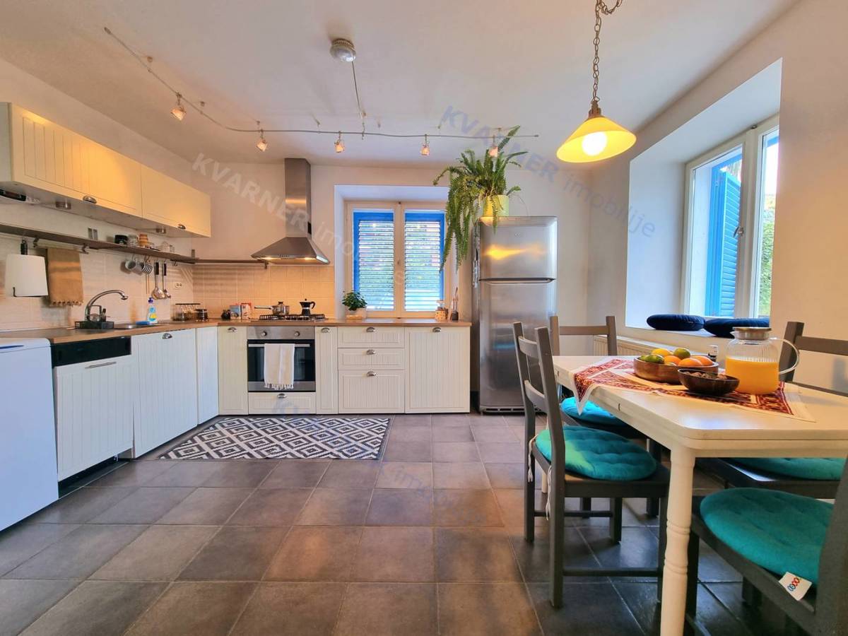 Casa Vrbnik, 260m2