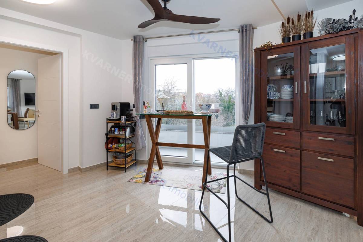 Appartamento Njivice, 79m2
