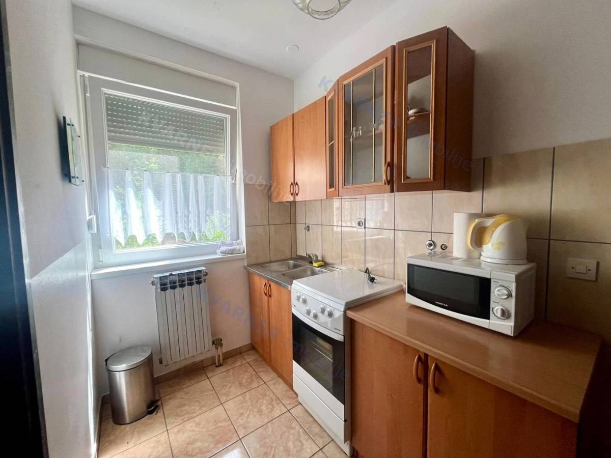 Appartamento Njivice, 57,40m2