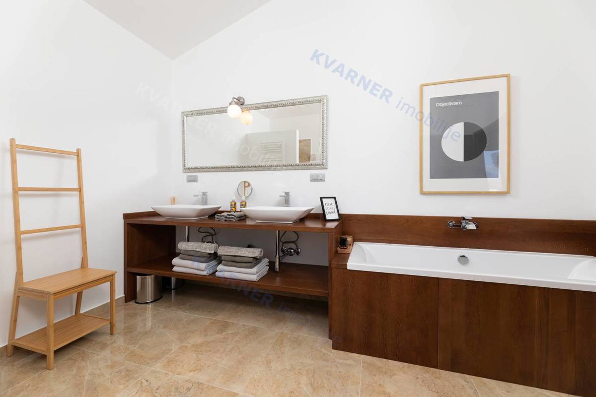 Casa Malinska, 850m2