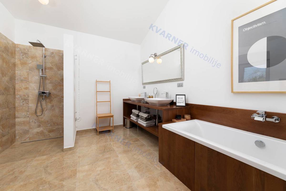 Casa Malinska, 850m2