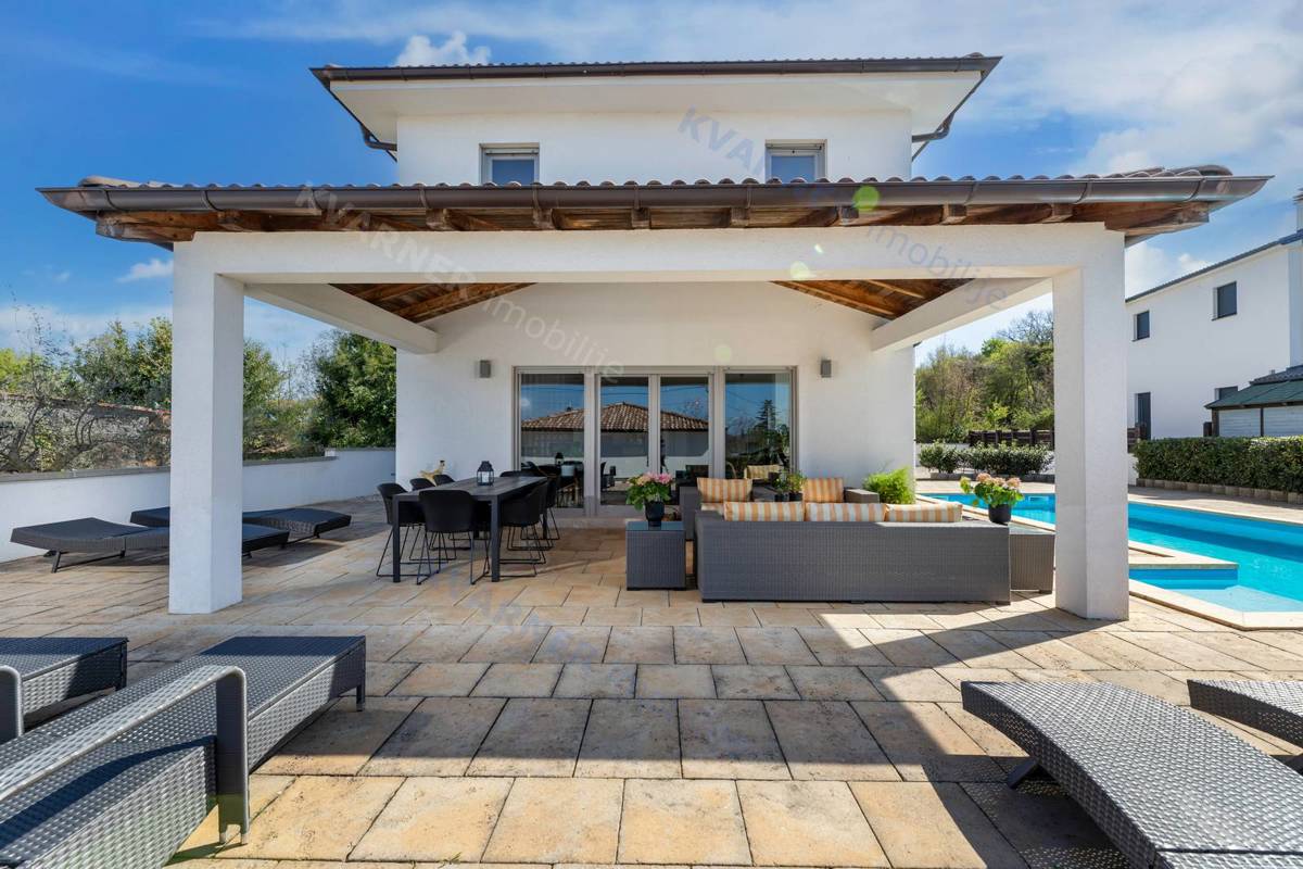 Casa Malinska, 850m2